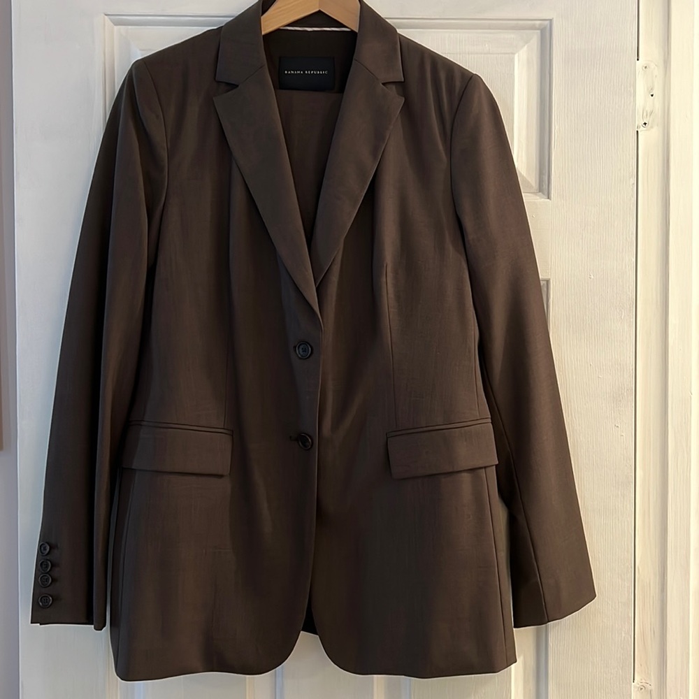 Banana Republic Suit